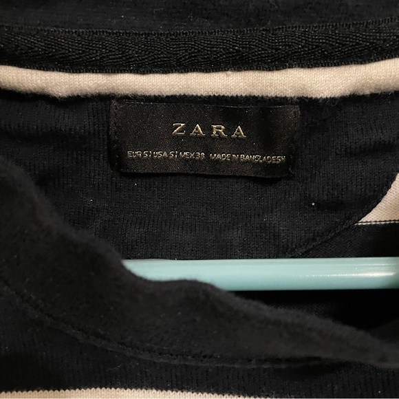🤝 Zara Dark Blue And White Striped T-Shirt 🤝 - Picture 3 of 3